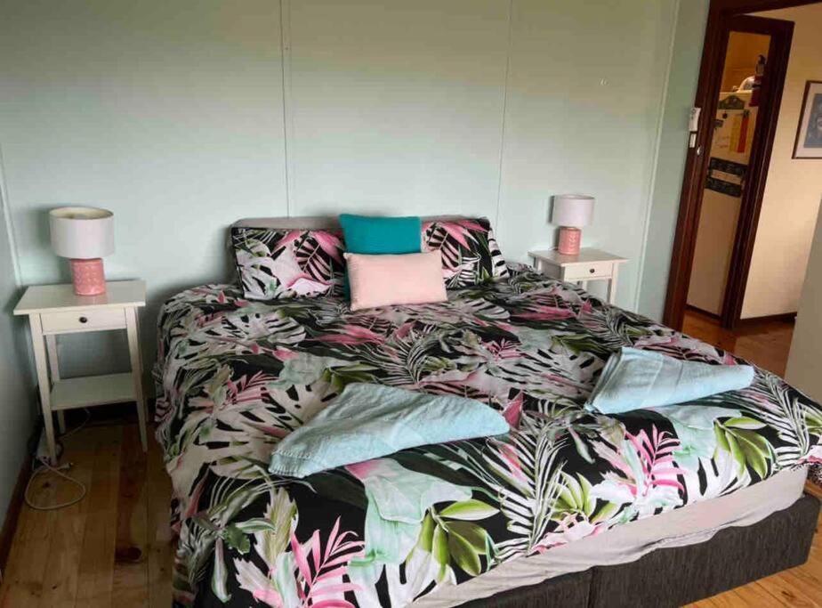 Jenny's Ocean View Holiday home *
